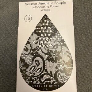 NIB Soft Aerating Pourer by L’Atelier du Vin